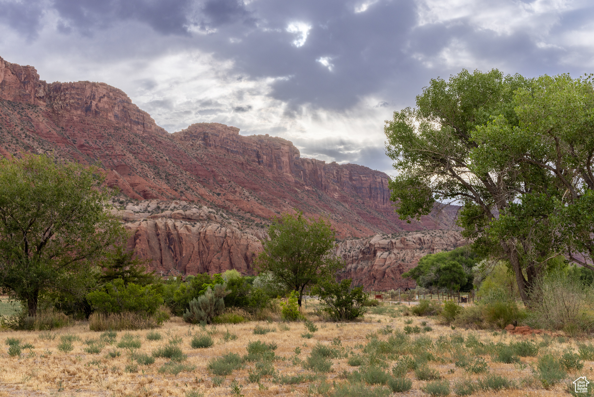 CASTLE VALLEY RIVER RANCHOS - Residential