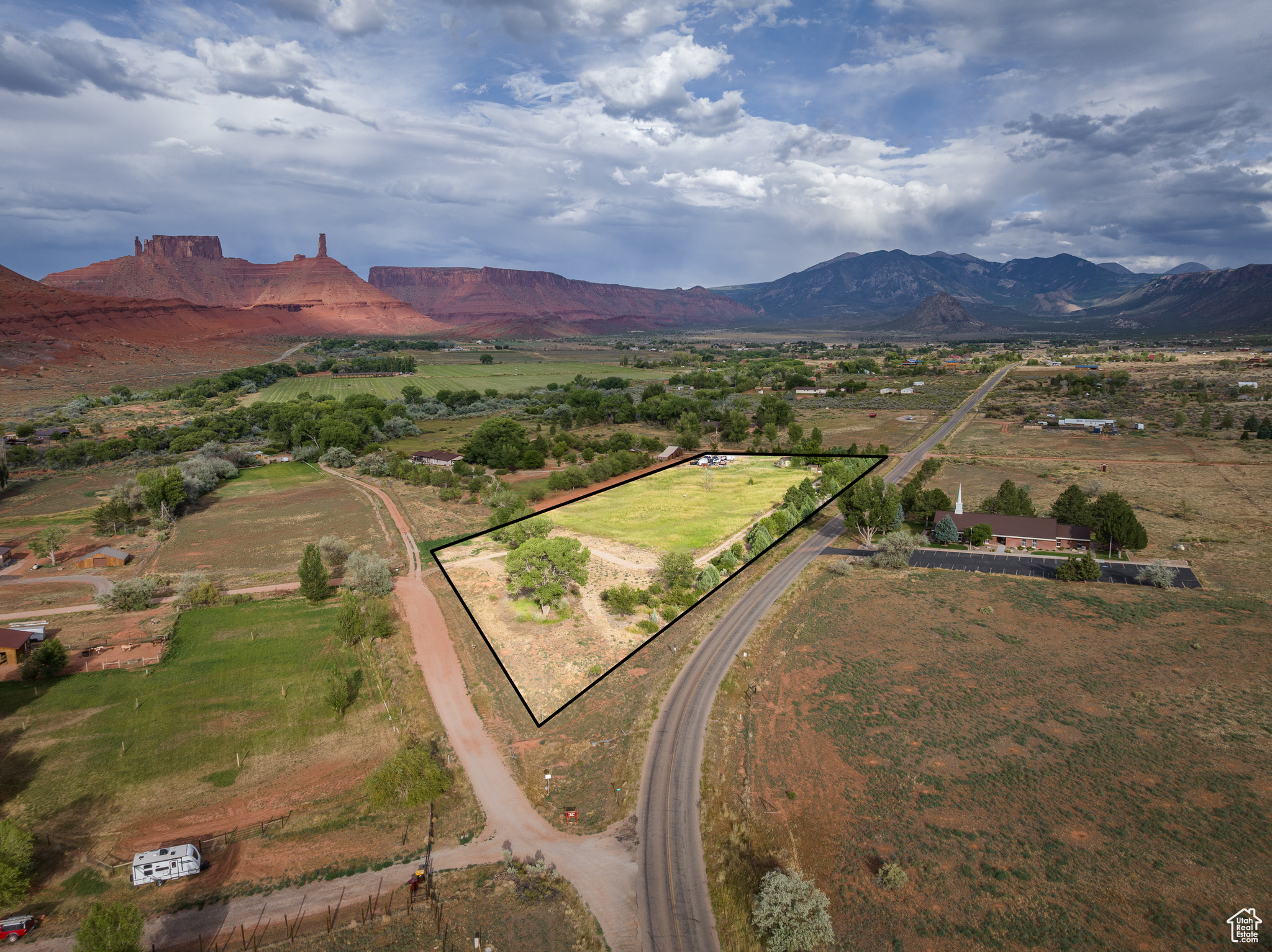CASTLE VALLEY RIVER RANCHOS - Residential