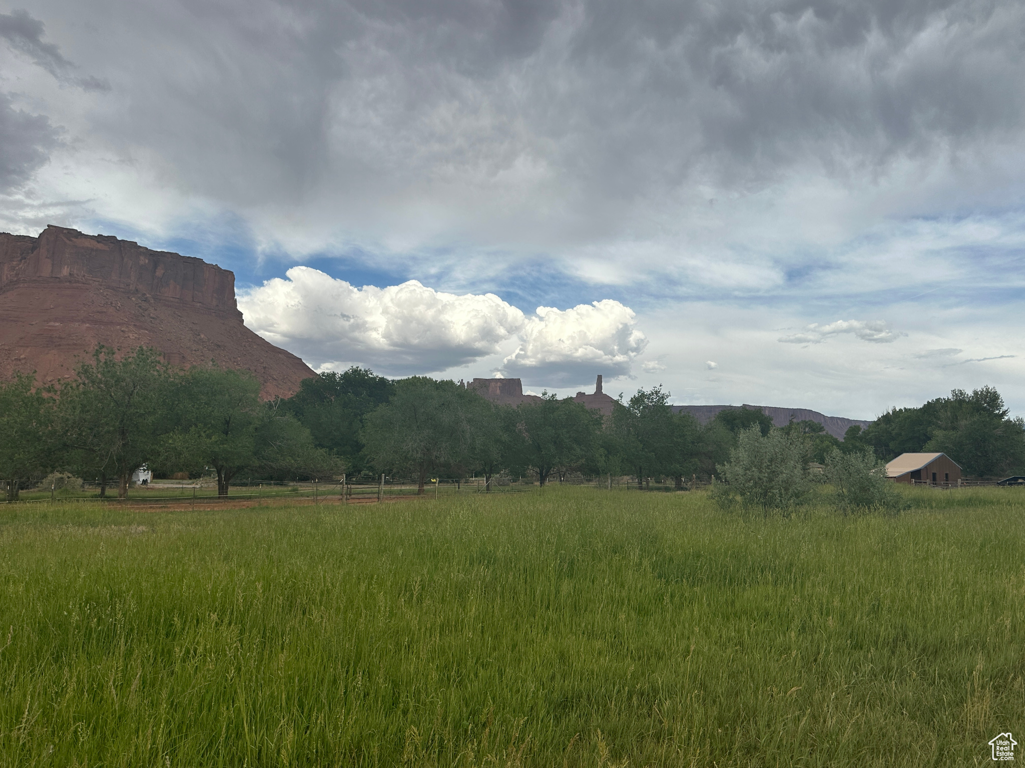 CASTLE VALLEY RIVER RANCHOS - Residential