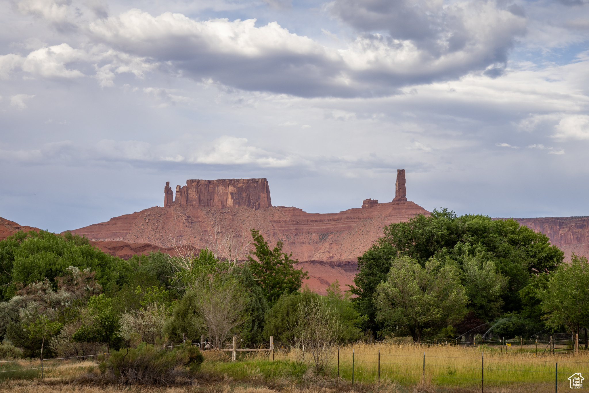 CASTLE VALLEY RIVER RANCHOS - Residential