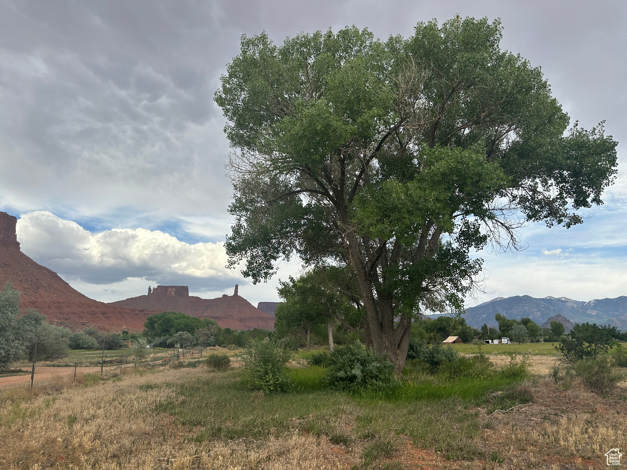 CASTLE VALLEY RIVER RANCHOS - Residential
