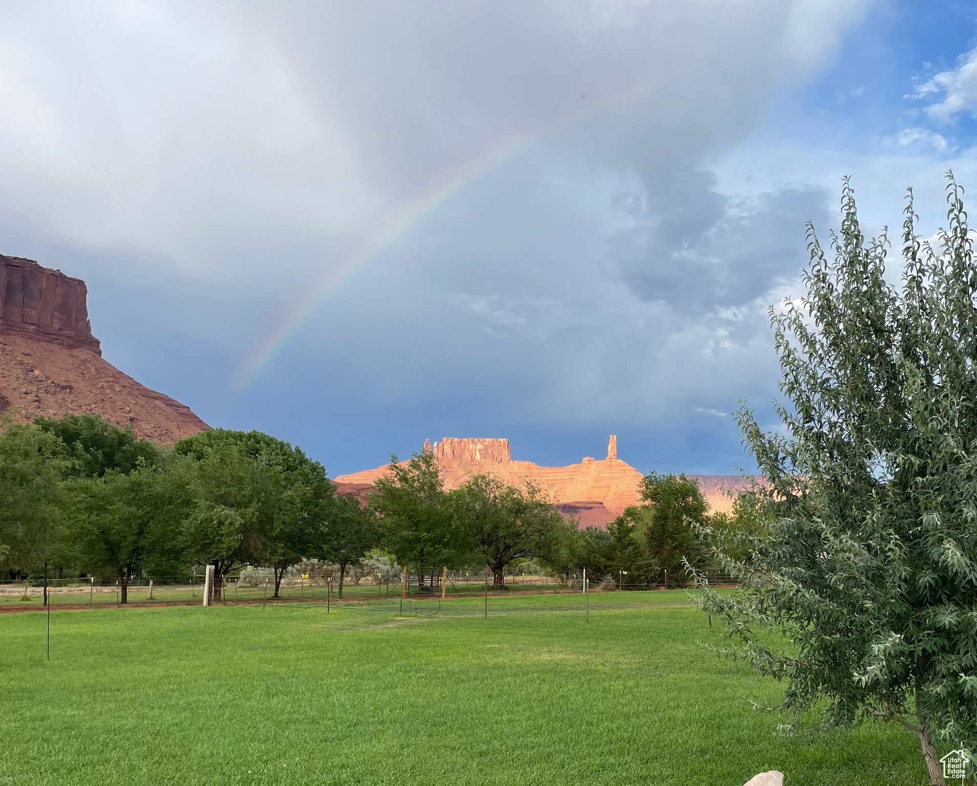 CASTLE VALLEY RIVER RANCHOS - Residential