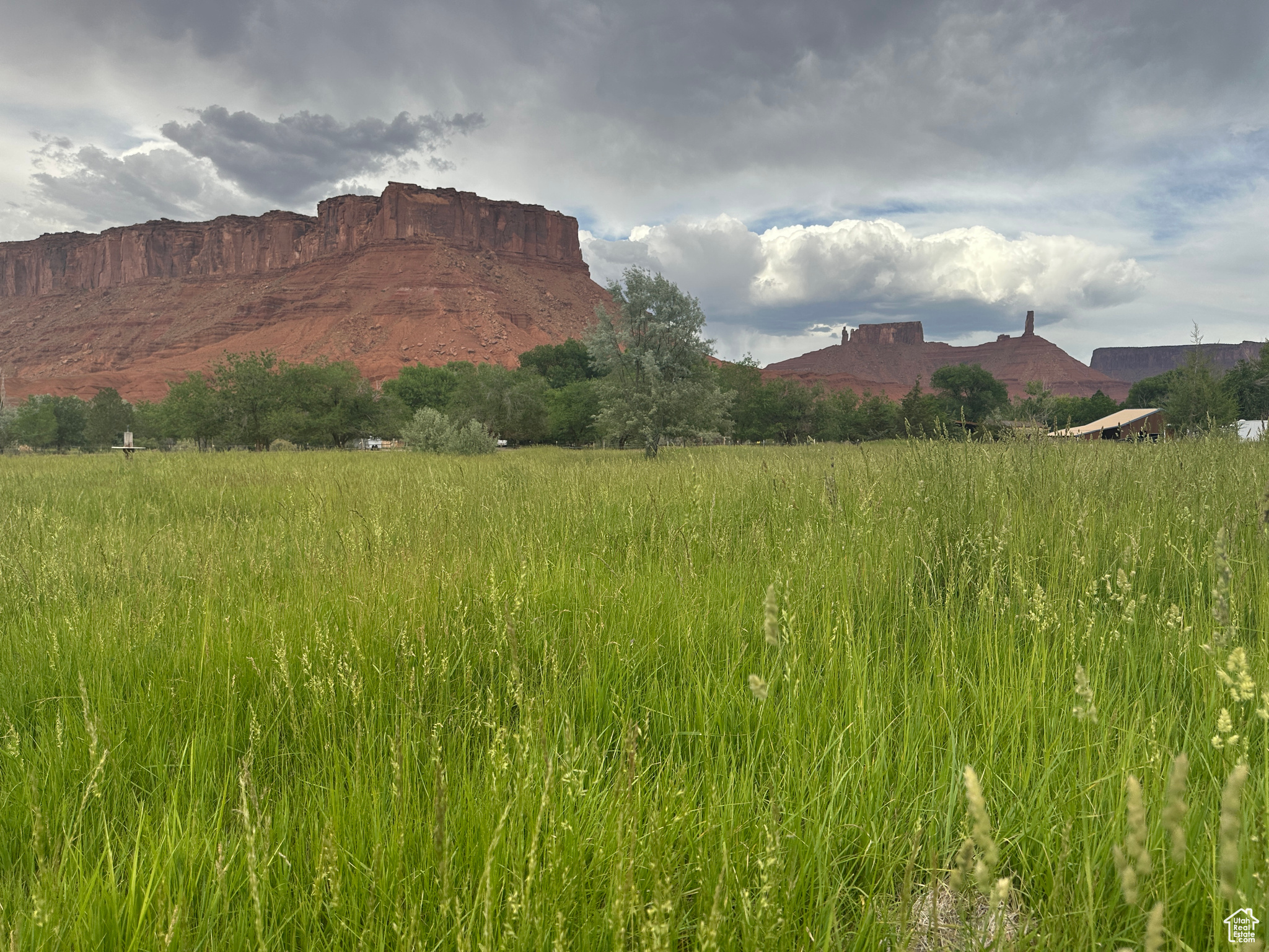 CASTLE VALLEY RIVER RANCHOS - Residential