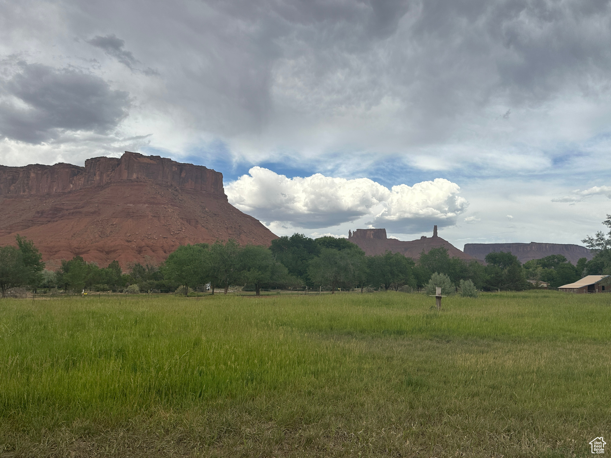 CASTLE VALLEY RIVER RANCHOS - Residential