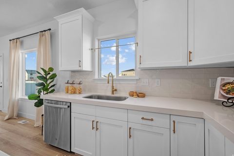 Tiny photo for 3383 N BLUE JAY DR, Eagle Mountain, UT 84005 (MLS # 2132923)