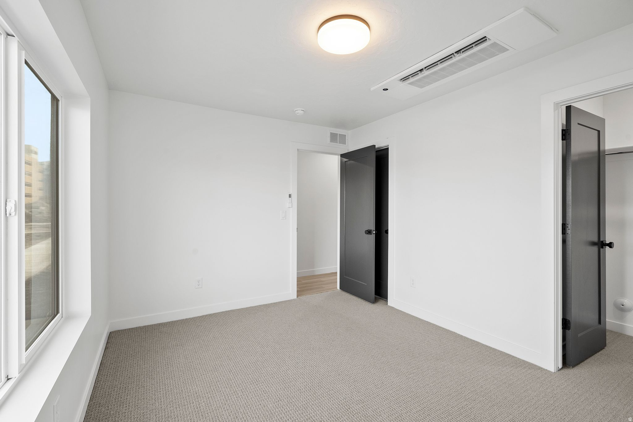 THE MONROE - Residential