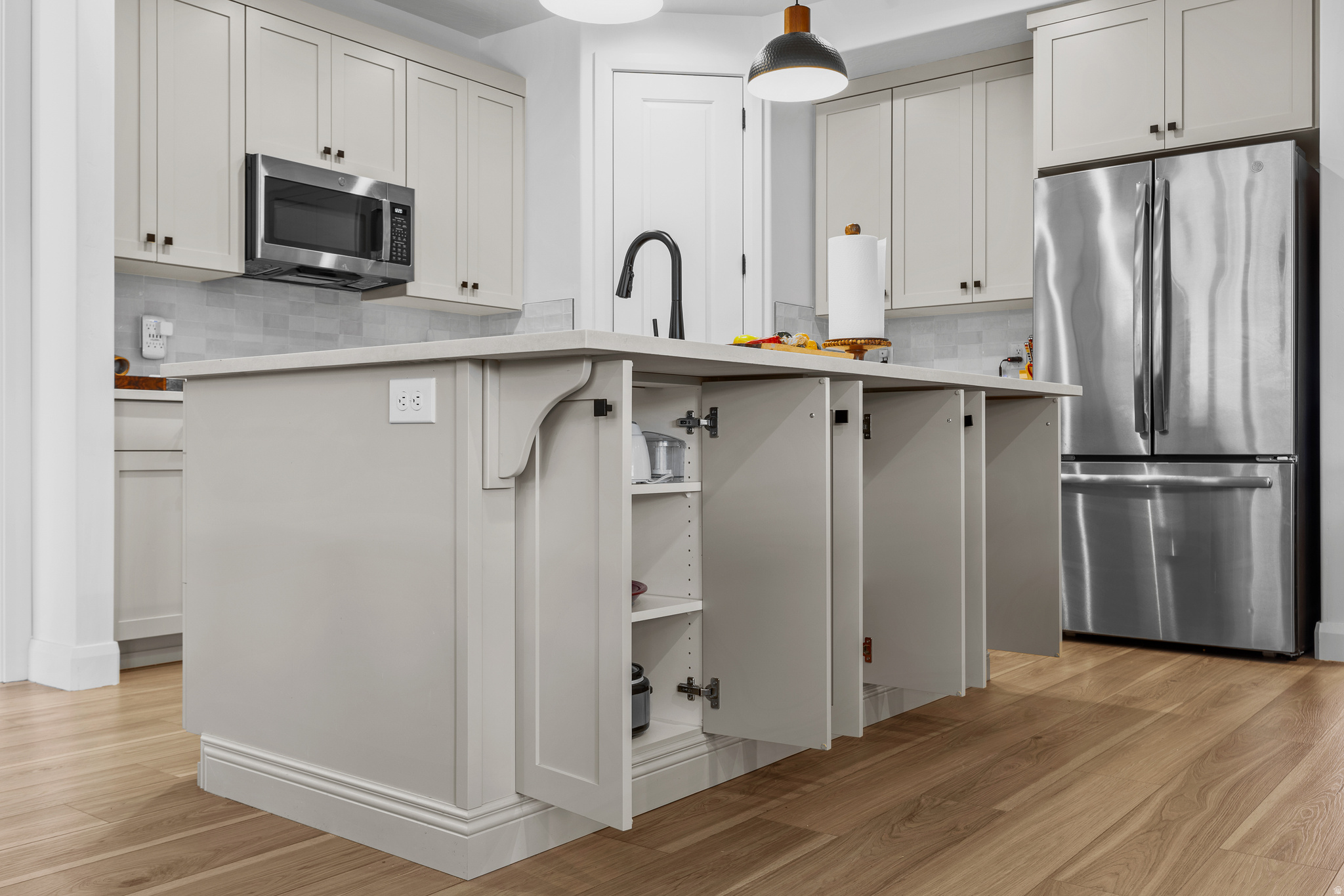 LAKESIDE AT DESERT SANDS PH 1 - Residential