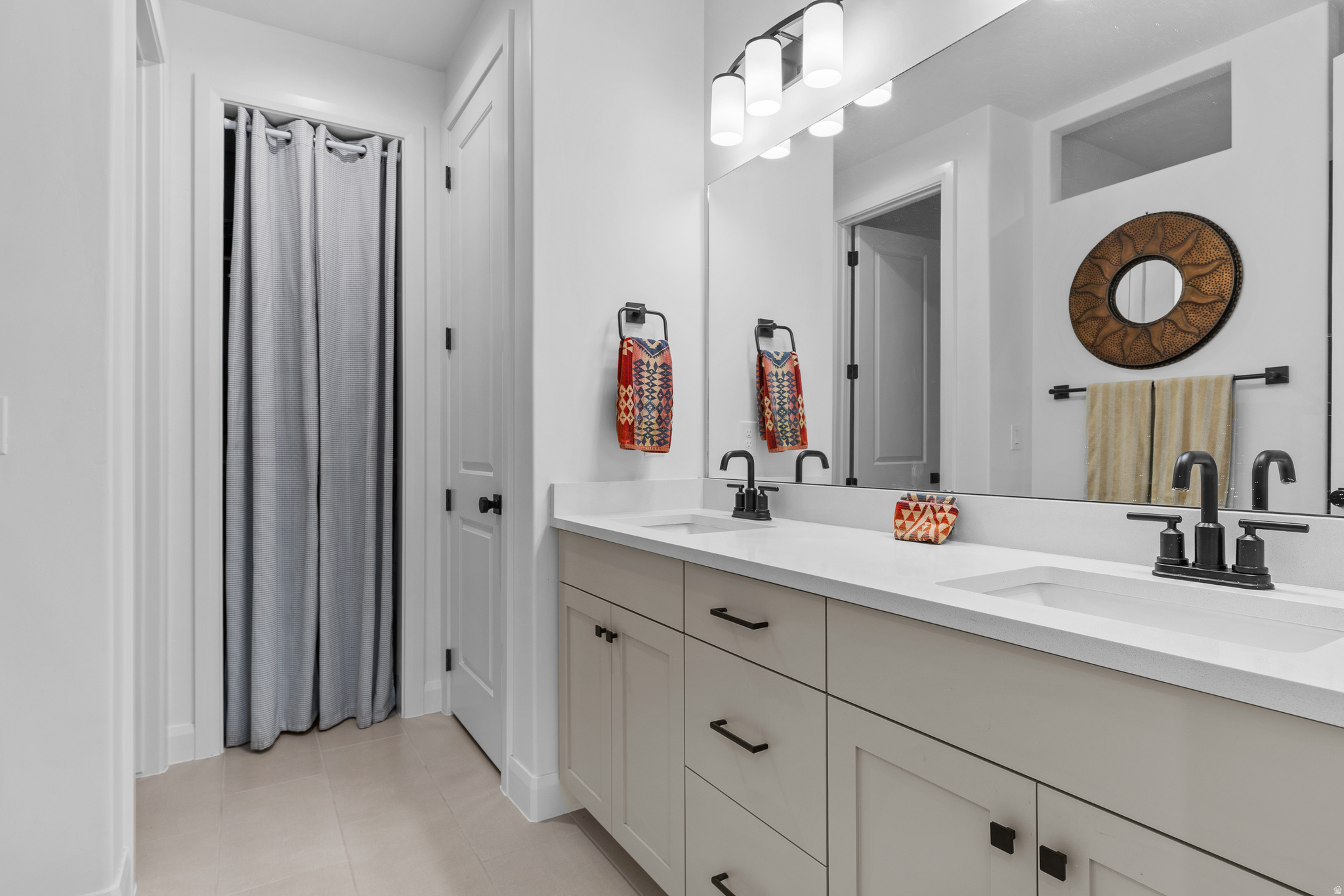 LAKESIDE AT DESERT SANDS PH 1 - Residential