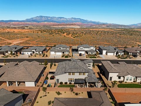 Tiny photo for 4705 W 2820 S, Hurricane, UT 84737 (MLS # 2120388)