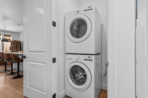 Tiny photo for 4705 W 2820 S, Hurricane, UT 84737 (MLS # 2120388)