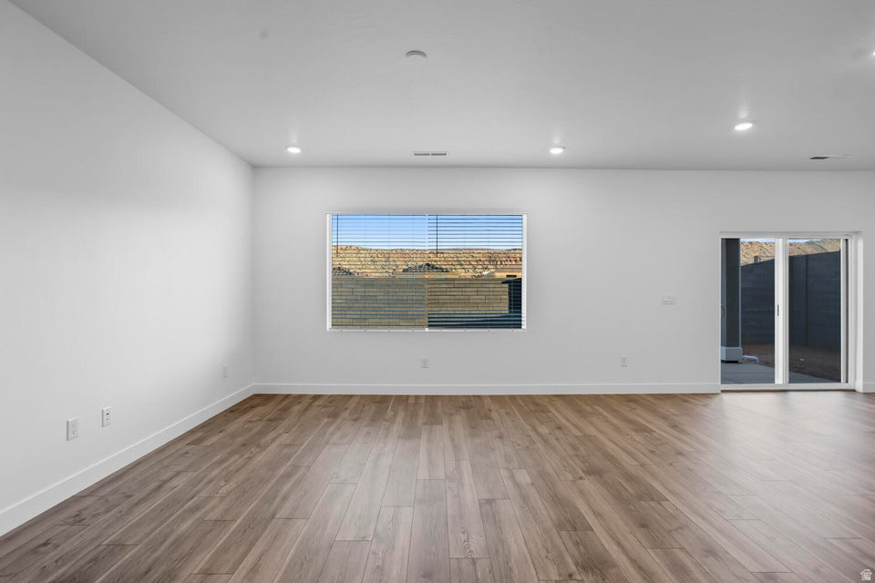 LONG VALLEY - Residential