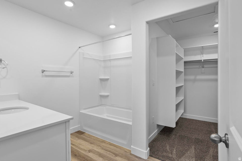 LONG VALLEY - Residential