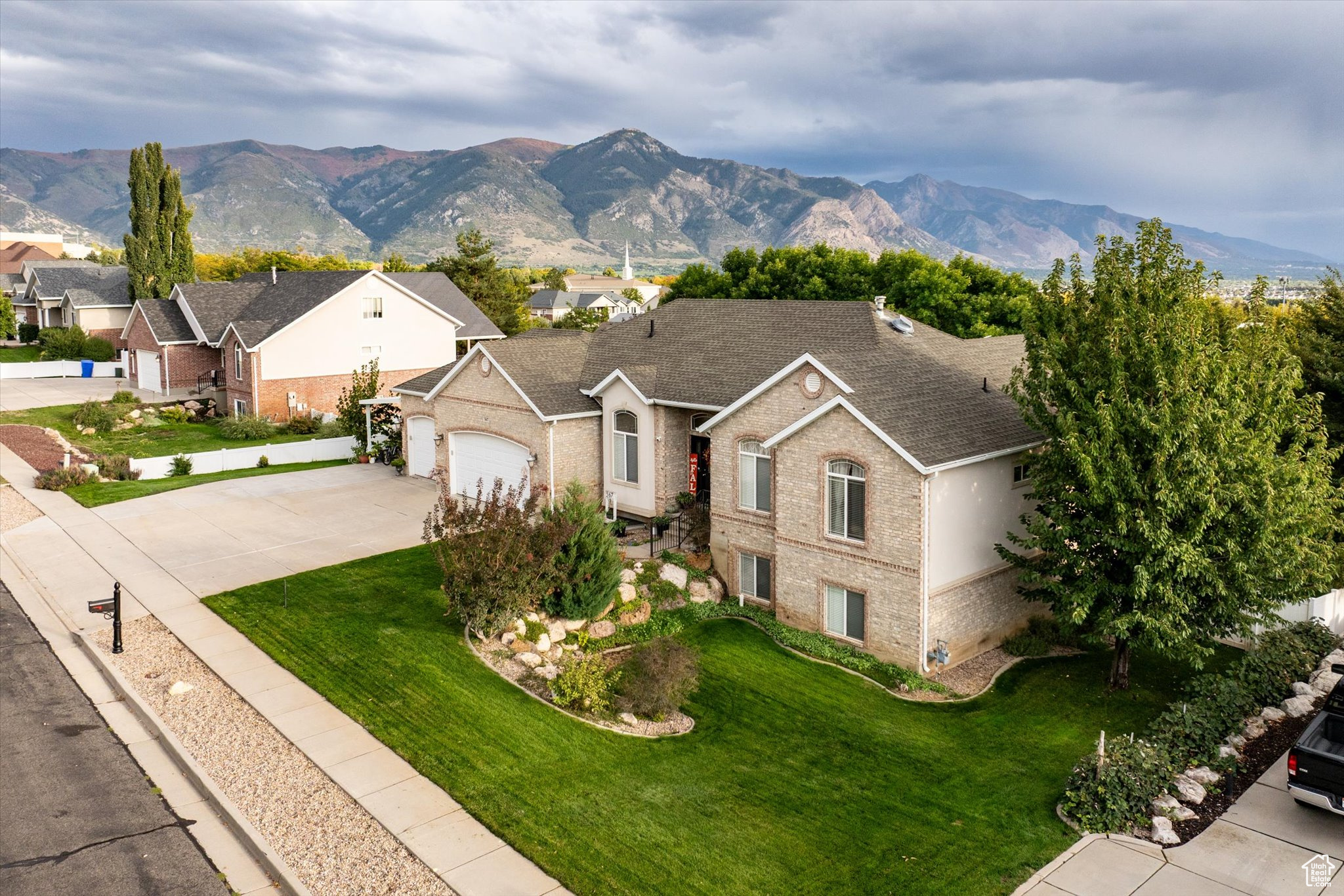 PARKVIEW ESTATES - Residential