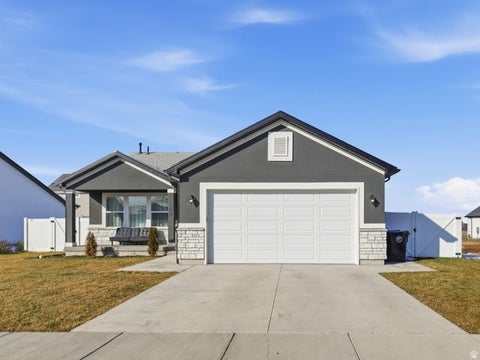 Homes For Sale - 569 N 770<br/> Smithfield, UT 84335