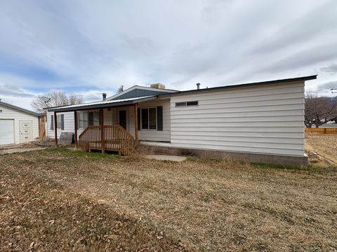 Homes For Sale - 70 W 100<br/> Elsinore, UT 84724
