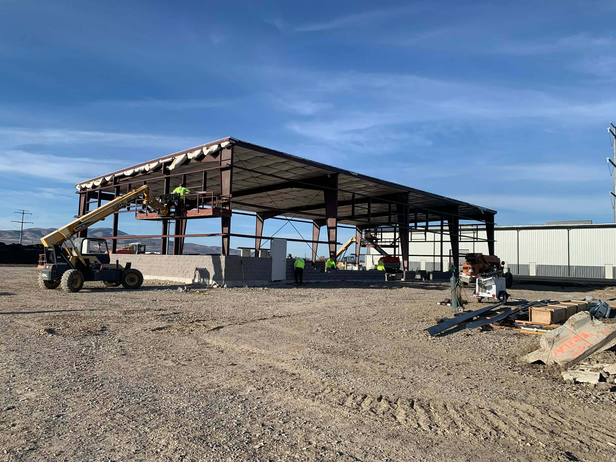 ELWOOD CROSSING - Commercial Lease