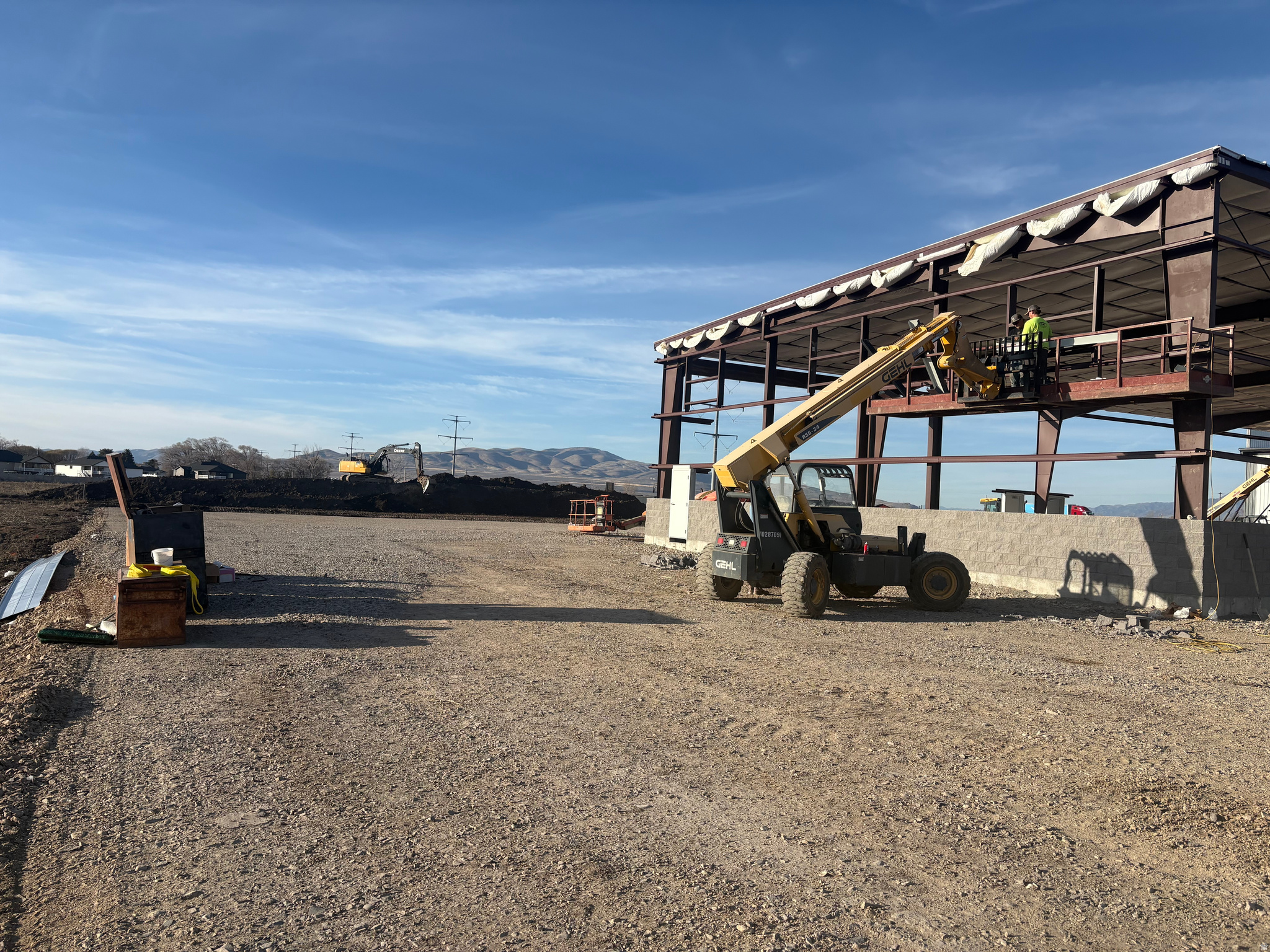 ELWOOD CROSSING - Commercial Lease