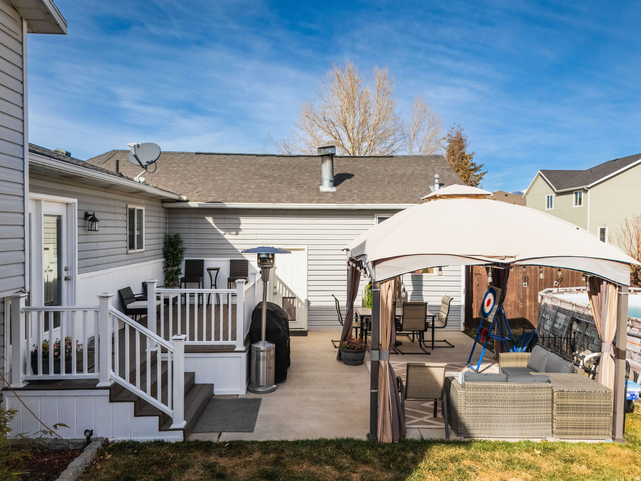 GREEN MEADOWS - Residential