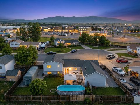 Tiny photo for 596 N 360 E, Salem, UT 84653 (MLS # 2136106)