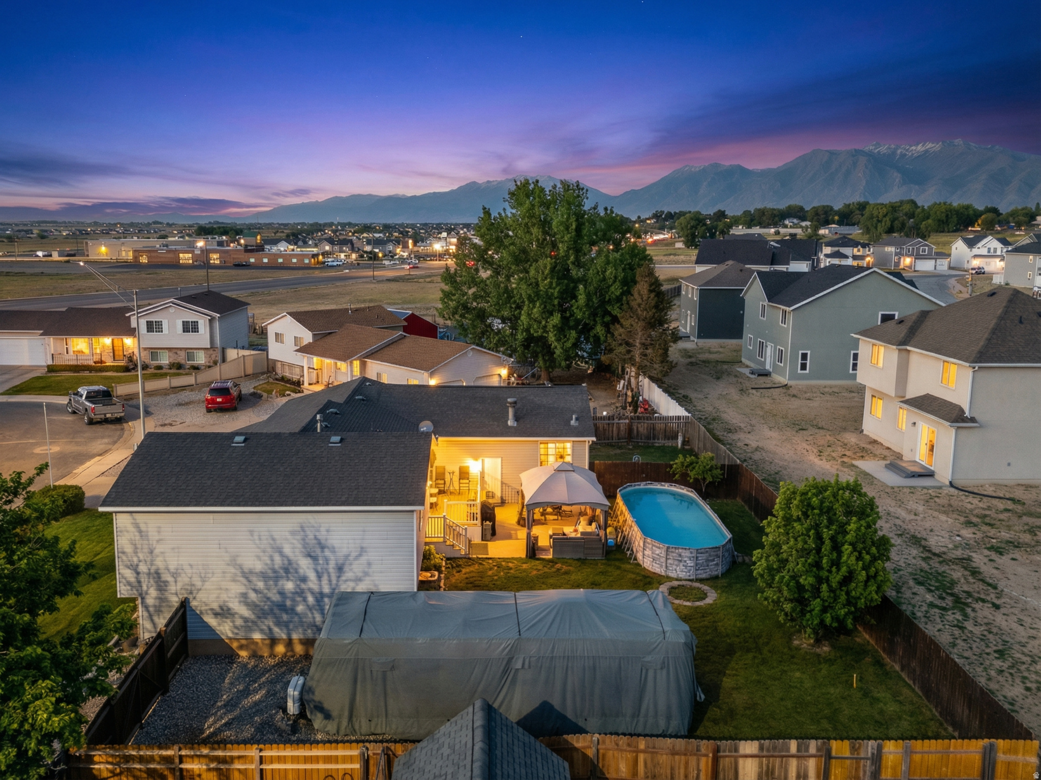 GREEN MEADOWS - Residential