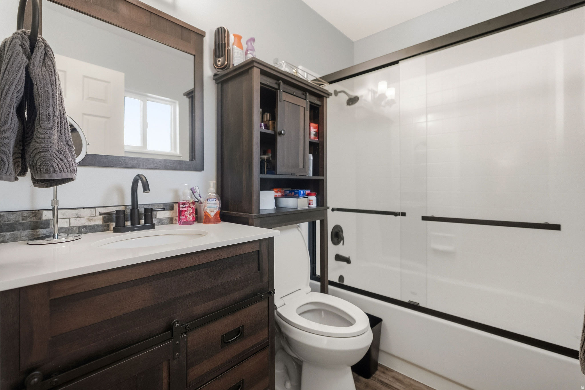 GREEN MEADOWS - Residential