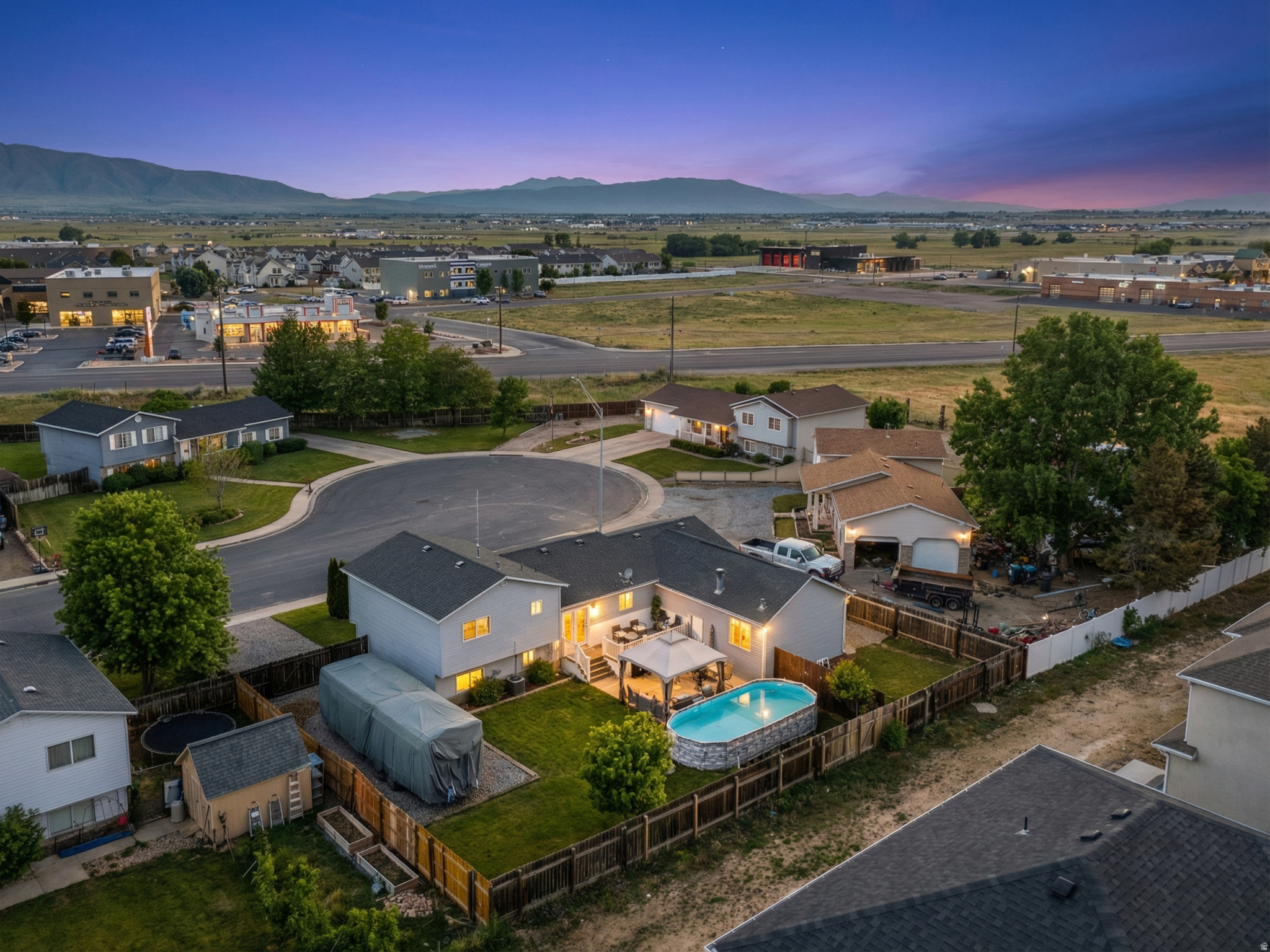 GREEN MEADOWS - Residential