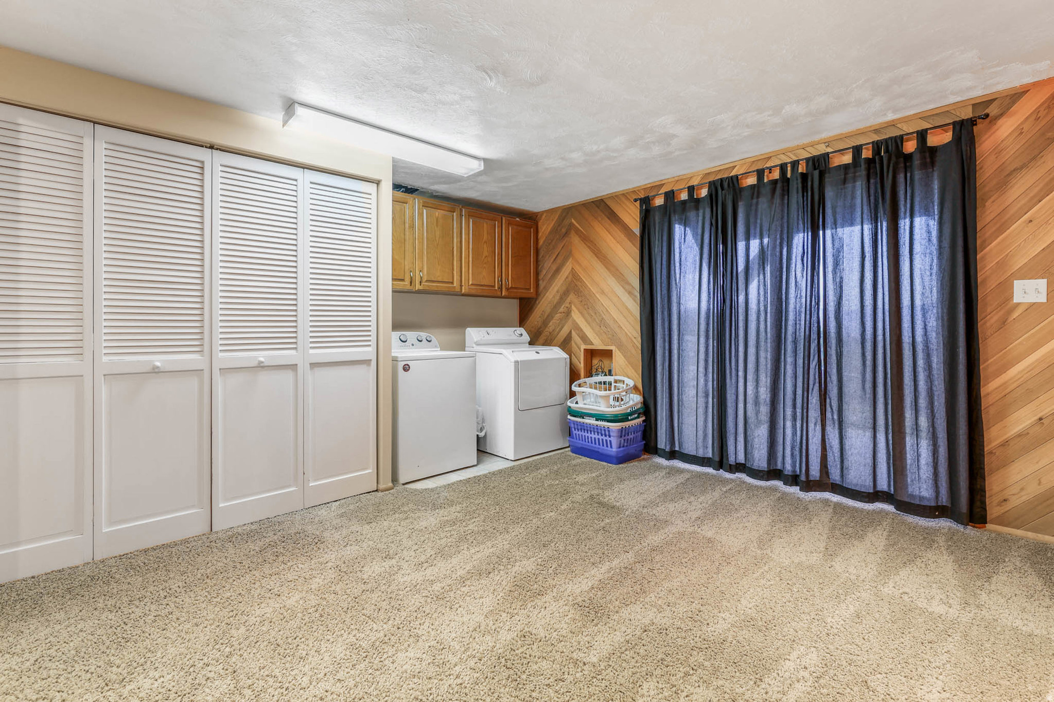 DIMPLE DELL RANCHETTES - Residential