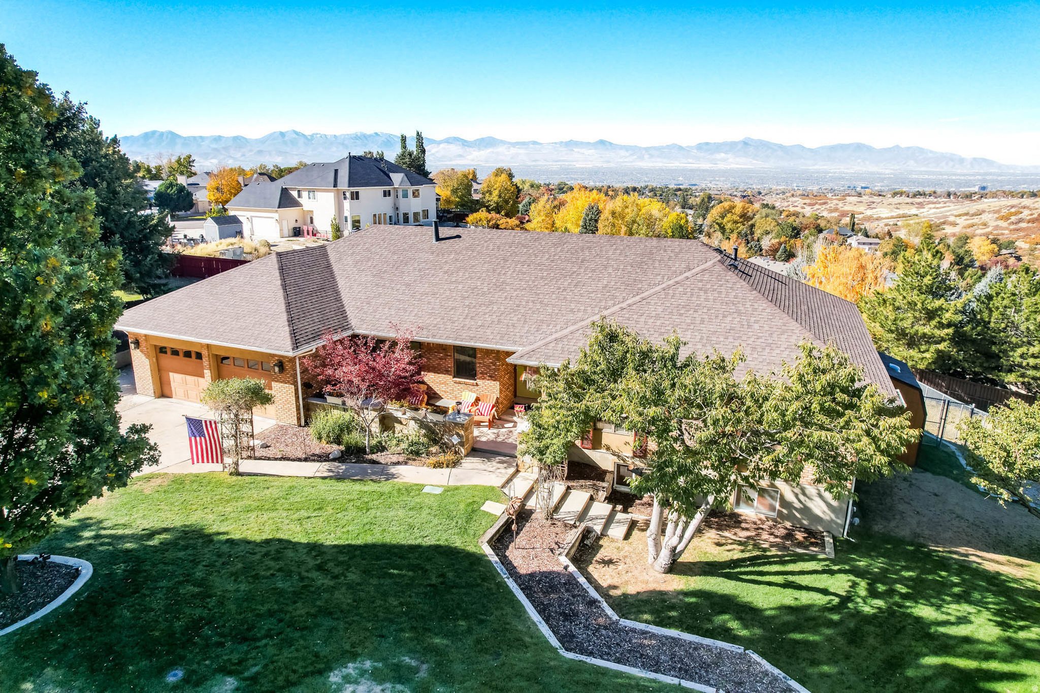 DIMPLE DELL RANCHETTES - Residential