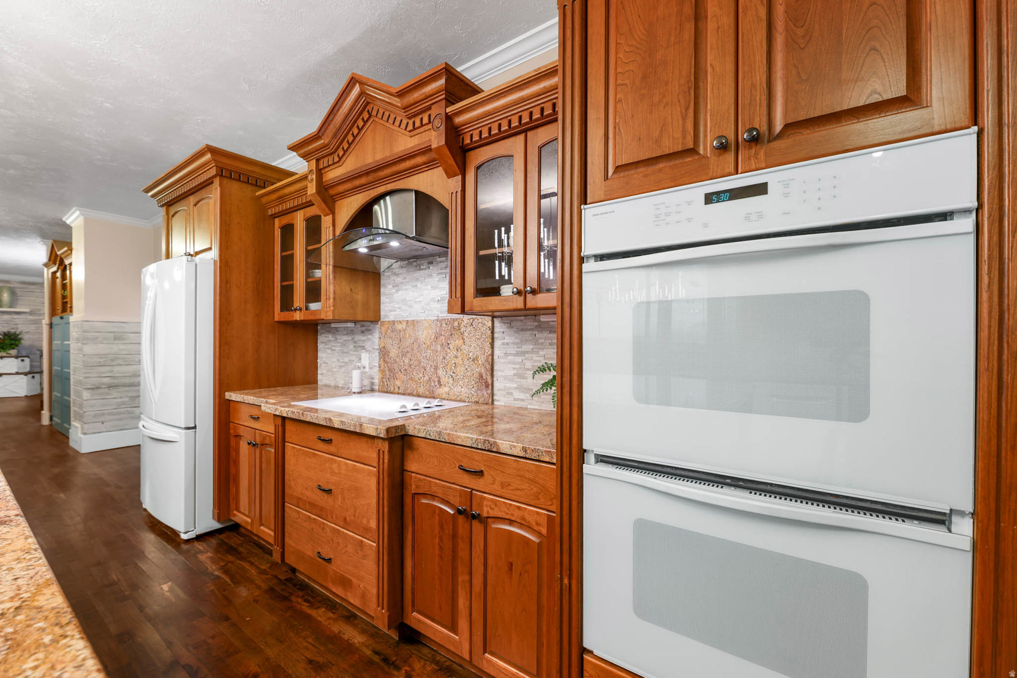 DIMPLE DELL RANCHETTES - Residential