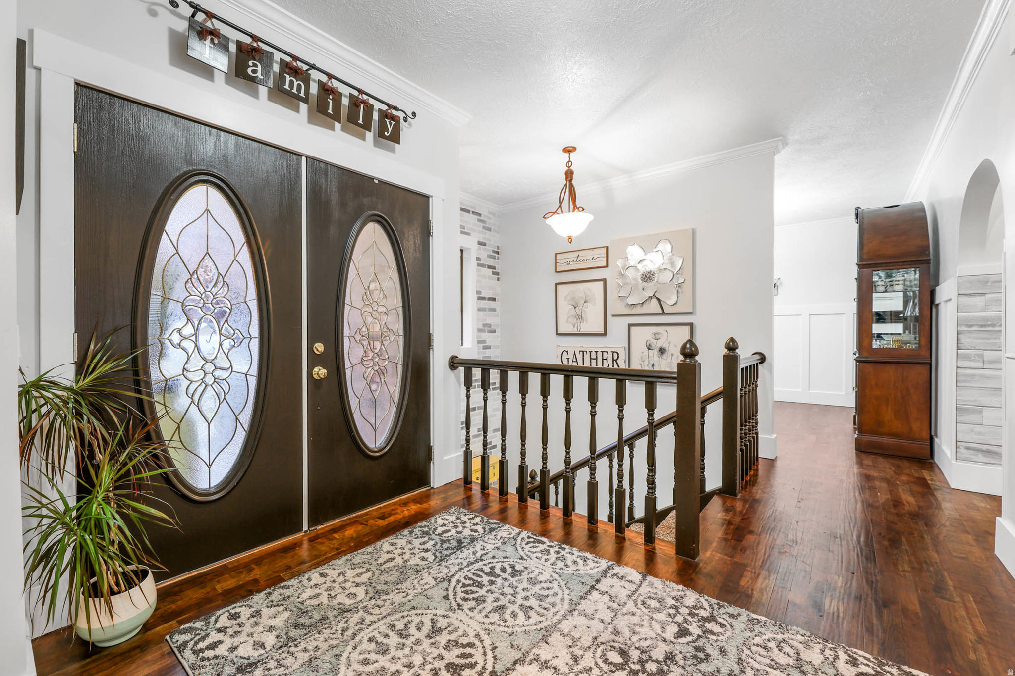 DIMPLE DELL RANCHETTES - Residential