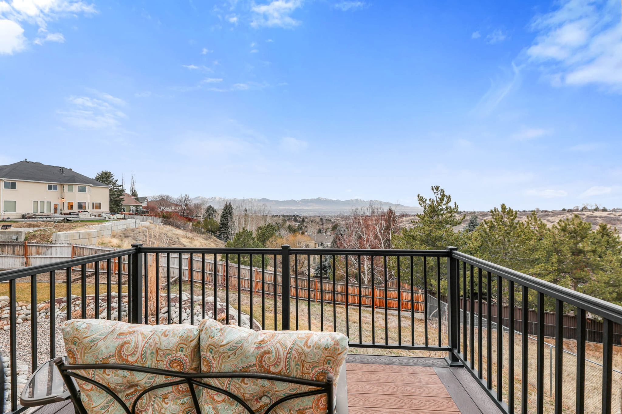 DIMPLE DELL RANCHETTES - Residential