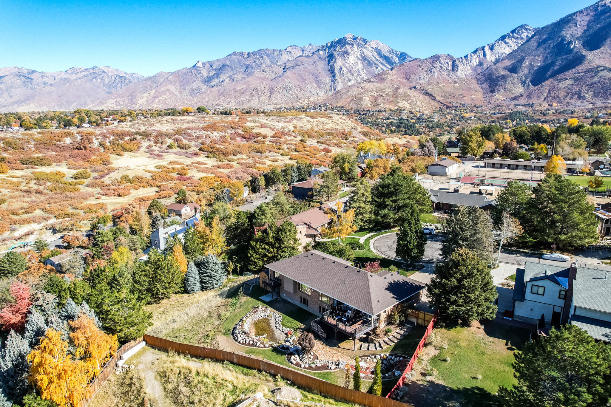 DIMPLE DELL RANCHETTES - Residential