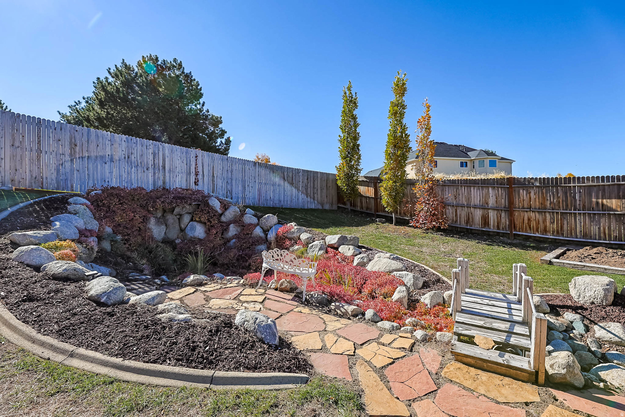 DIMPLE DELL RANCHETTES - Residential