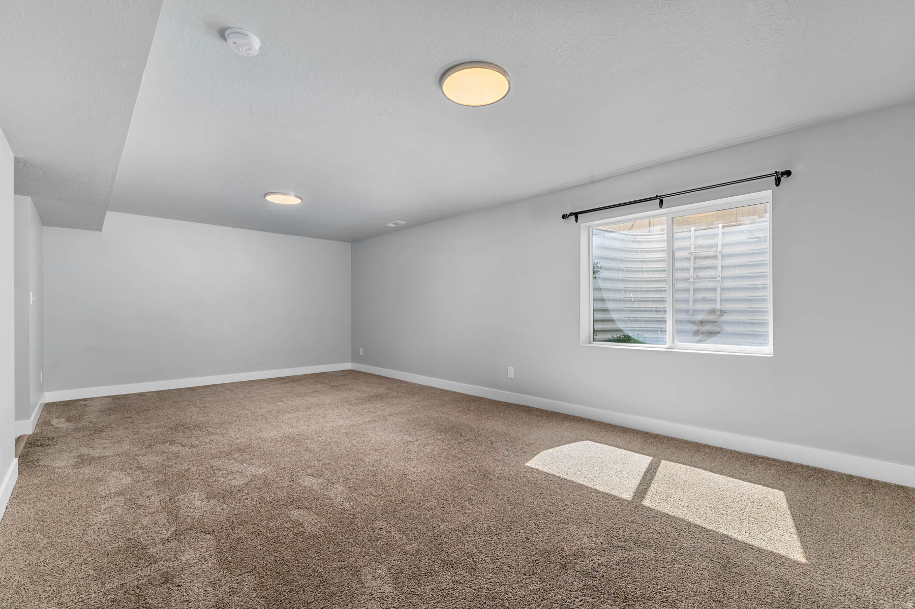 THANKSGIVING MEADOWS - Residential