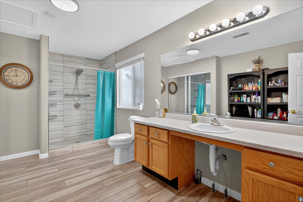 ROYLANCE FARMS PH 2 - Residential