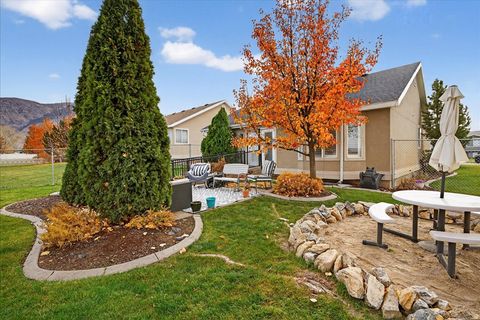 Tiny photo for 108 W 1875 N, North Ogden, UT 84414 (MLS # 2123148)