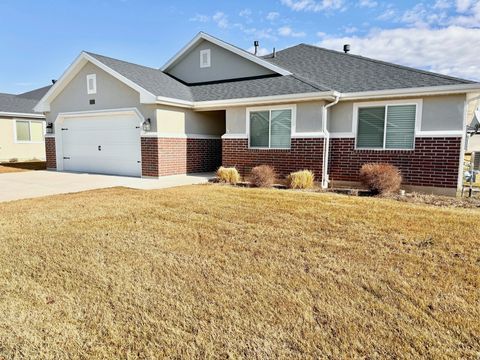 Tiny photo for 1155 S GRACE WAY, Layton, UT 84041 (MLS # 2144996)