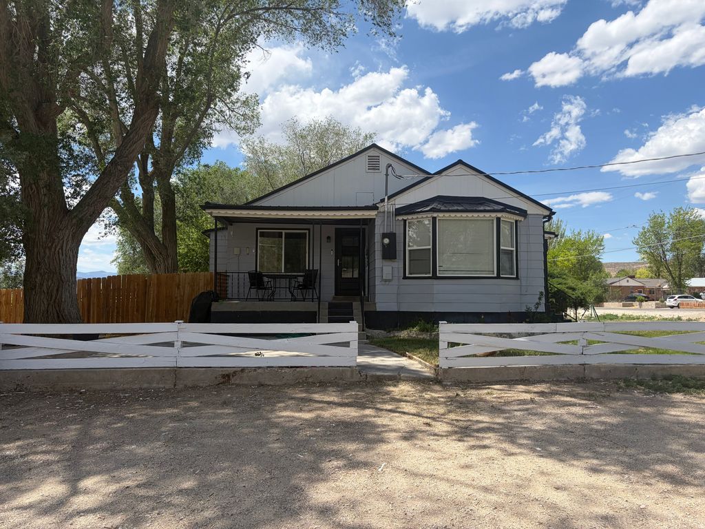 Photo of 211 W 100 S, Gunnison, UT 84634 (MLS # 2160551)