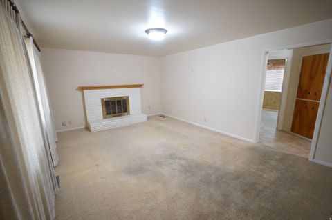 Tiny photo for 415 JACKSON AVE, Ogden, UT 84404 (MLS # 2140647)