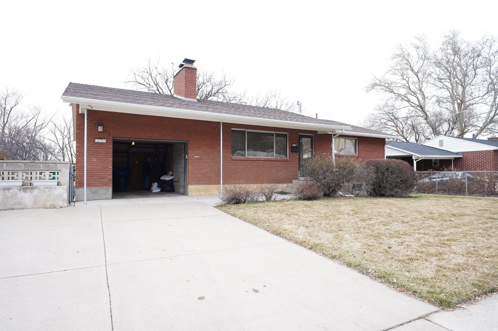 Photo of 415 JACKSON AVE, Ogden, UT 84404 (MLS # 2140647)