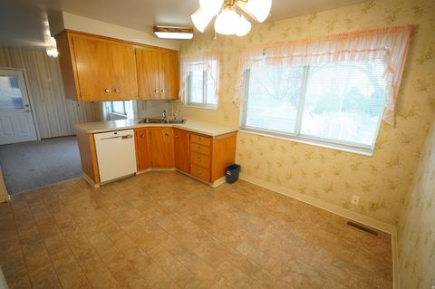 Tiny photo for 415 JACKSON AVE, Ogden, UT 84404 (MLS # 2140647)