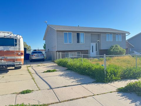 Photo of 5350 W 5150 S, Kearns, UT 84118 (MLS # 2083115)