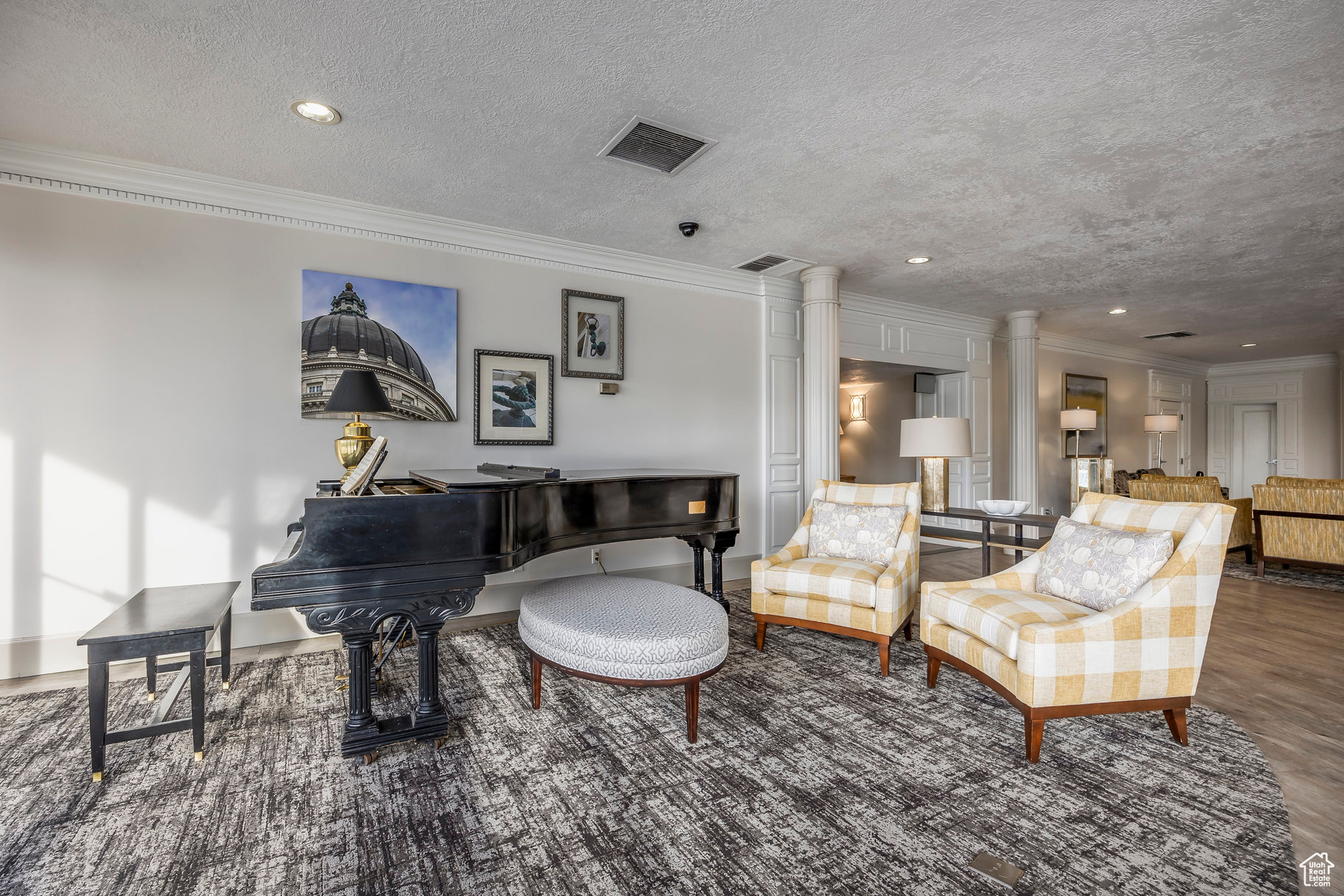 ZIONS SUMMITT - Residential