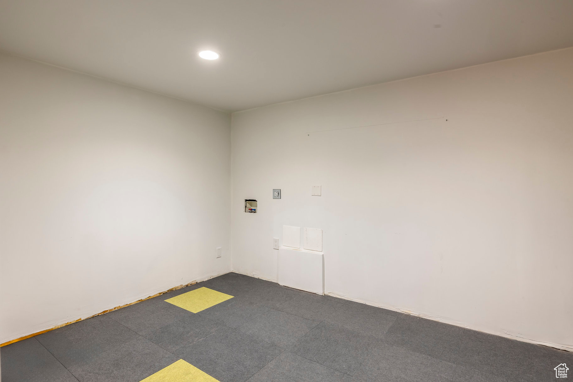 ZIONS SUMMITT - Residential