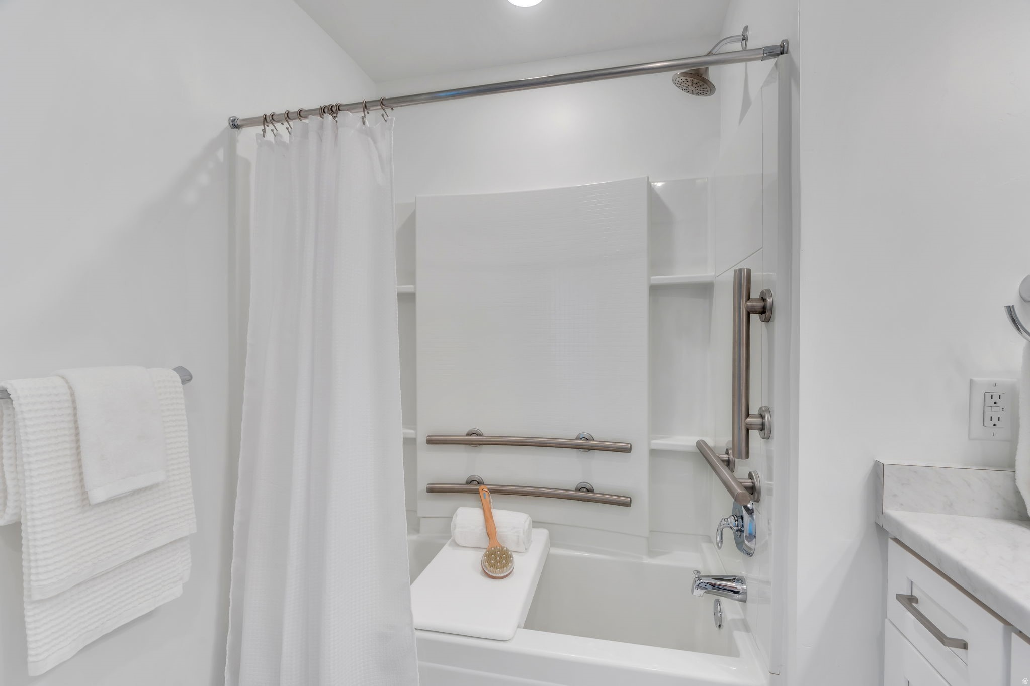 DAYBREAK - Residential