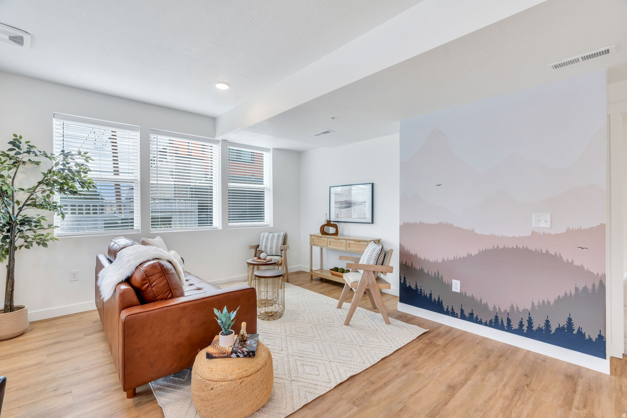 DAYBREAK - Residential