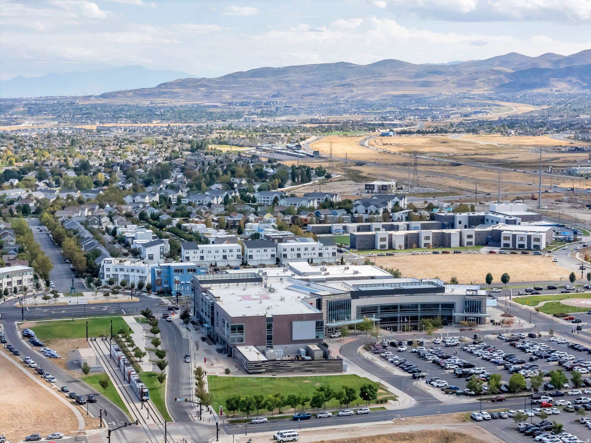 DAYBREAK - Residential