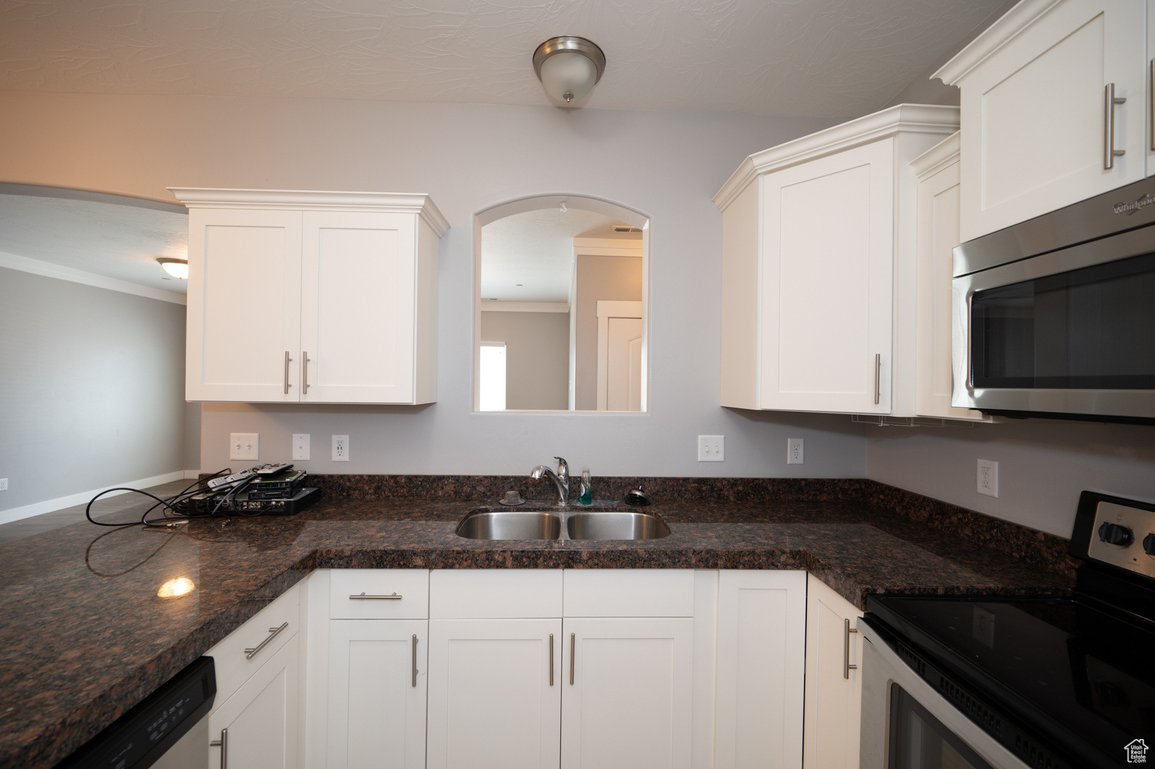 HILLCREST CONDOS - Residential Lease