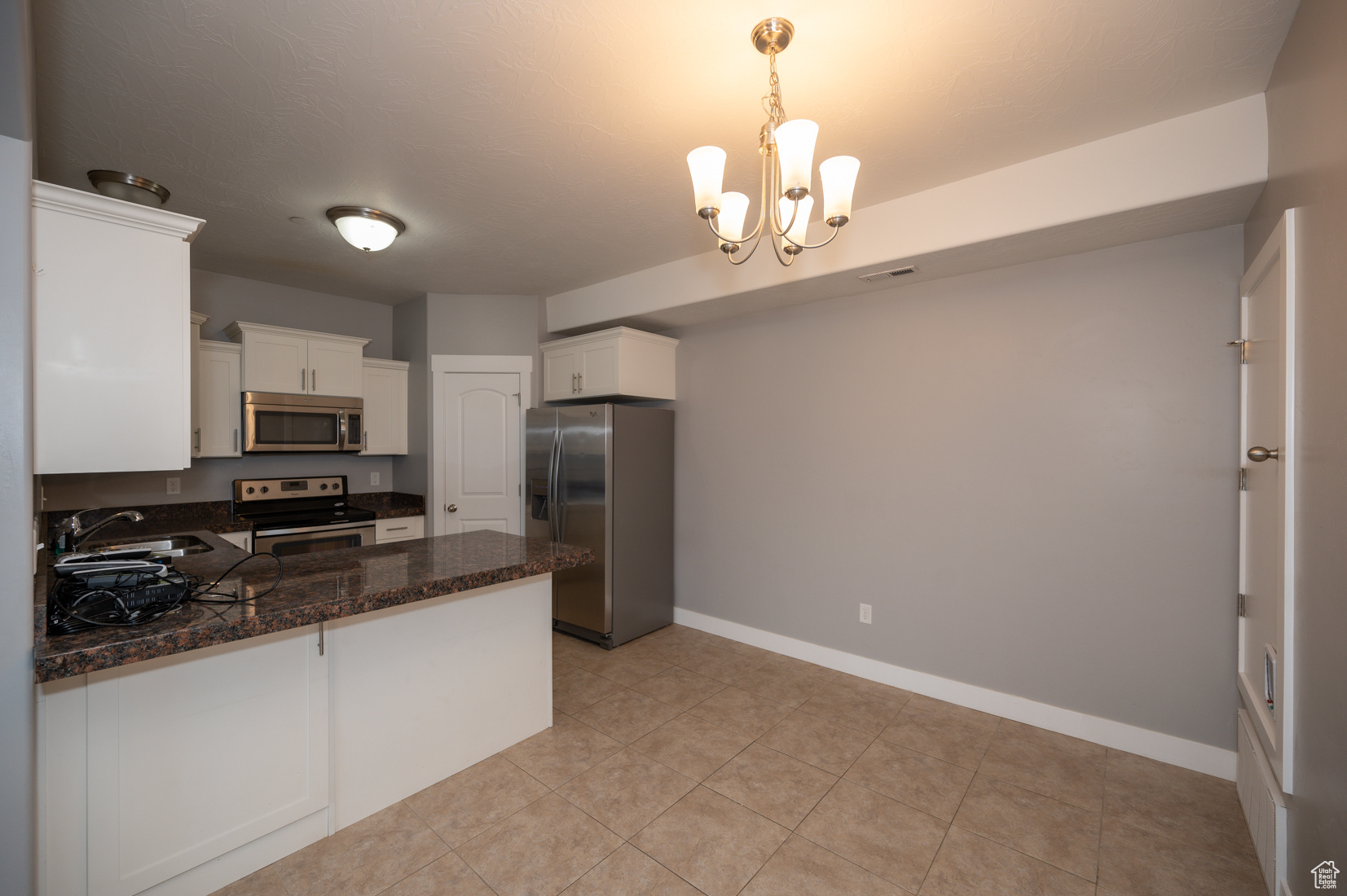 HILLCREST CONDOS - Residential Lease