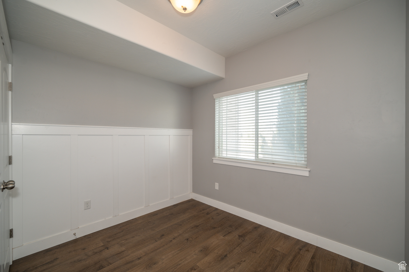 HILLCREST CONDOS - Residential Lease